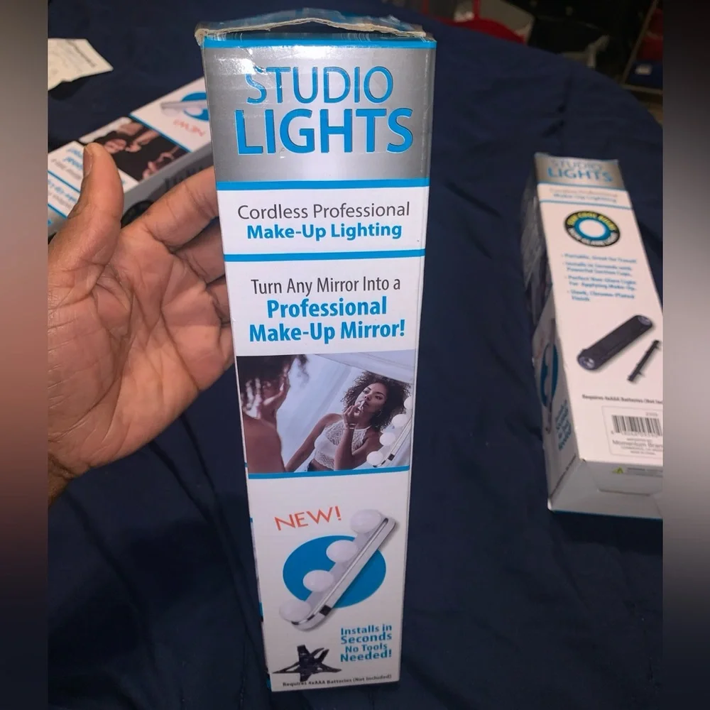 Studio Lights Cordless Make-Up Lighting
